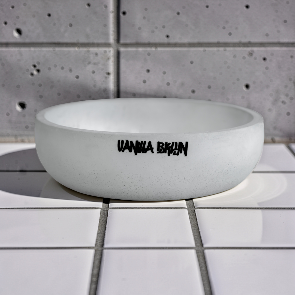 CITY SCENT — SCULPTURAL BOWL